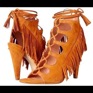 Sigerson Morrison Marita designer boho 
Heel spring Sandal,Fringed / Suede